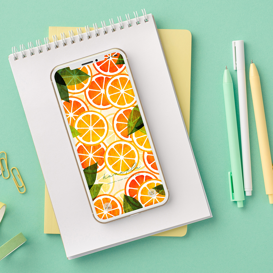 【心に温かさと活力を】ほっこりオレンジのポジティブ効果！フルーツ柄オレンジのスマホ壁紙