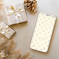 【小さな幸せゴールド集めたクリスマス】🎄✨ペールイエローに可憐な黄金モチーフが煌めく幸運のスマホ待ち受け💛