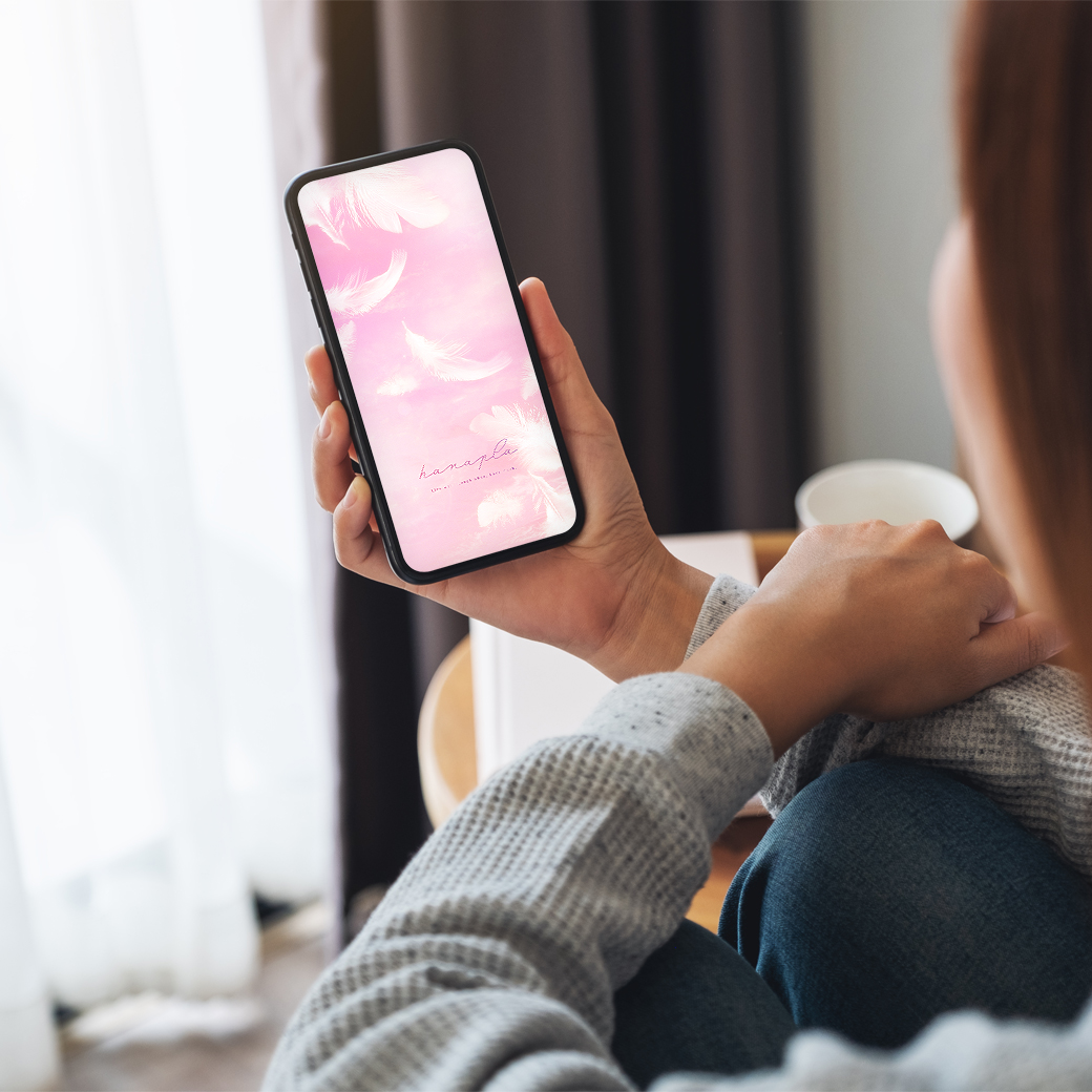 【天使の白い羽根パステルピンク】恋愛運アップのスマホ壁紙🪽愛を引き寄せるキューピットの贈り物✨