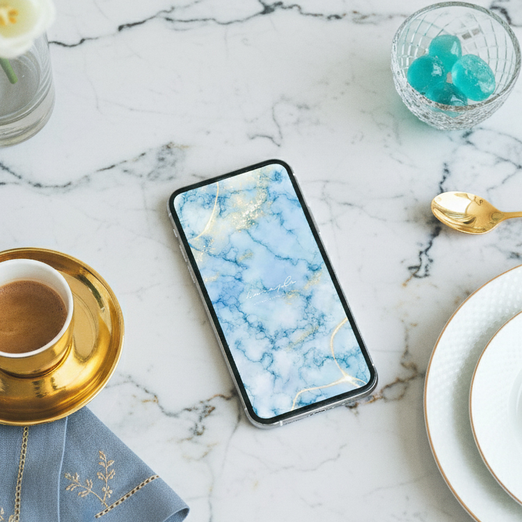 【美の極みアクアマリンブルー大理石】💎金色の煌めきが幸運を運ぶ✨癒しと高級感をまとう開運スマホ待ち受け壁紙🌊