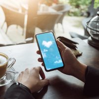 【恋愛運アップ】恋愛のおまじない待ち受けハート雲のスマホ壁紙